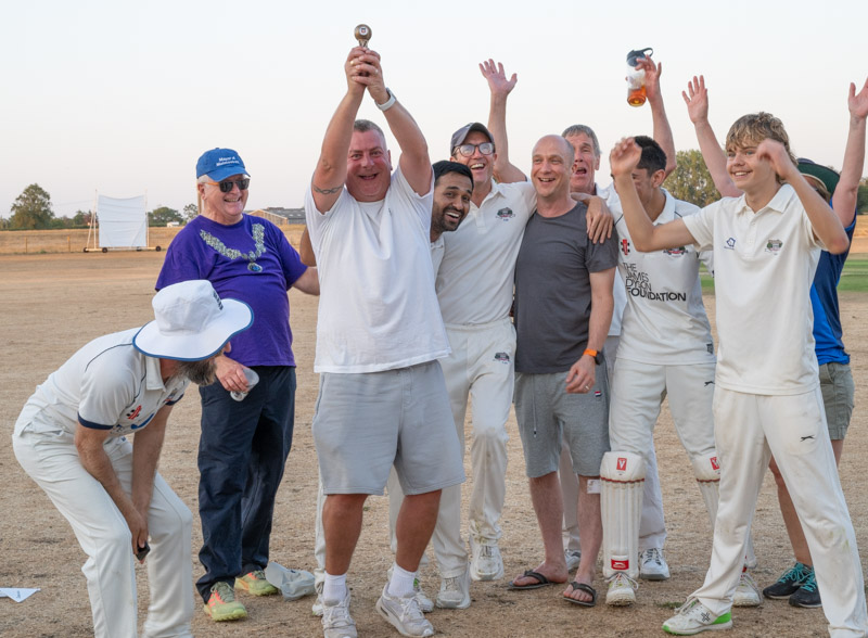 A Cricket Match and a Solar Eclipse!  Mayor of Malmesbury v Whole Hog.